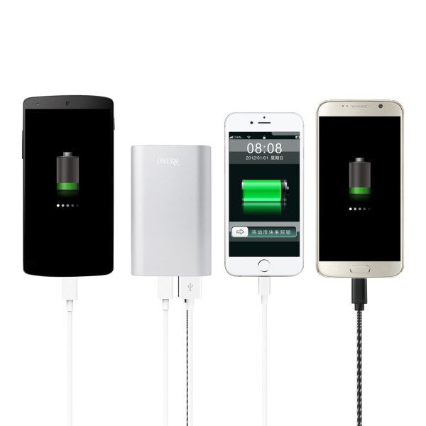 Reiko 2A5V 6800mAh Universal Power Bank with Two USB-A Ports & One USB-C in Silver | MaxStrata Fashion - Image 3